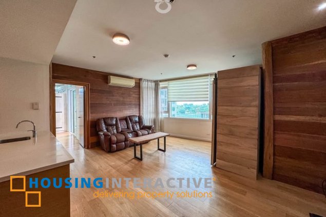 1br condo unit with parking for sale in park terraces