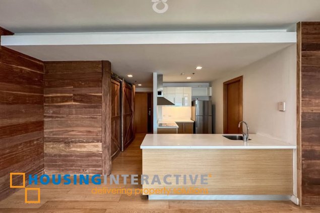 1br condo unit with parking for sale in park terraces