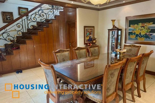 fs: beautiful duplex type mansion in valley golf subdivision