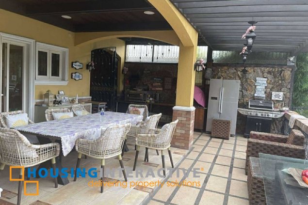 fs: beautiful duplex type mansion in valley golf subdivision