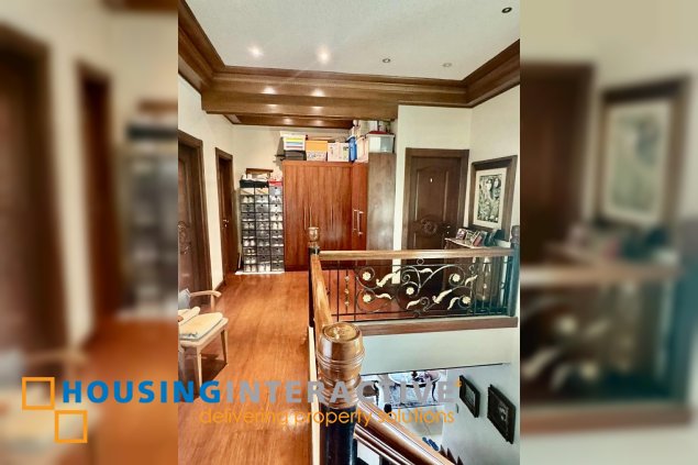 fs: beautiful duplex type mansion in valley golf subdivision