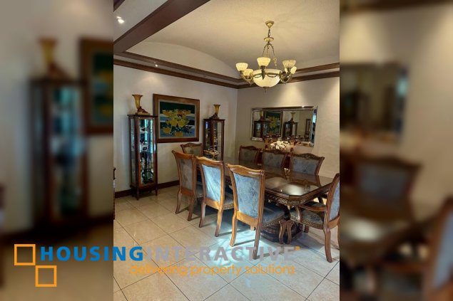 fs: beautiful duplex type mansion in valley golf subdivision