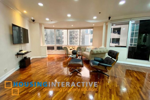 3br unit with parking for sale in easton place