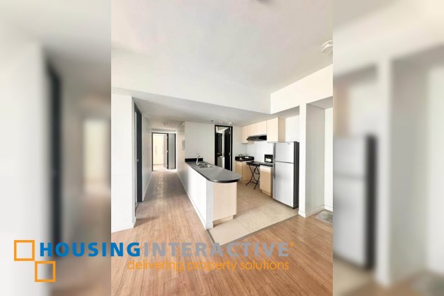 furnished 3br unit with parking for sale in solstice tower