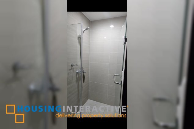 studio unit for sale in one eastwood ave