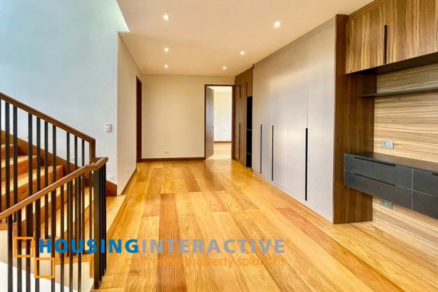 3-storey house for sale in alabang west village
