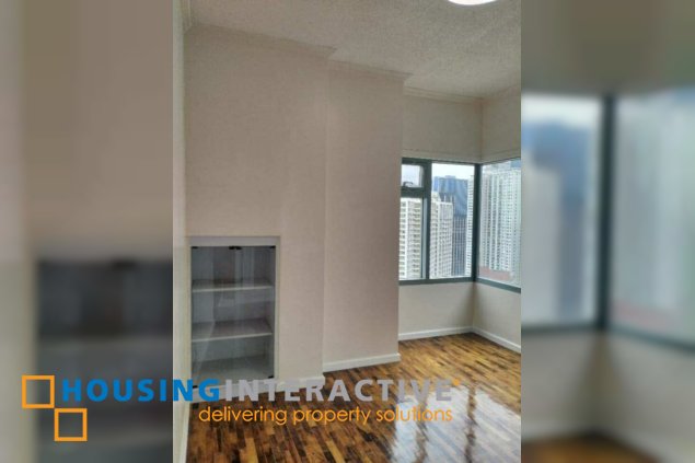 semi-furnished 2br unit with parking for rent/sale in one legaspi park