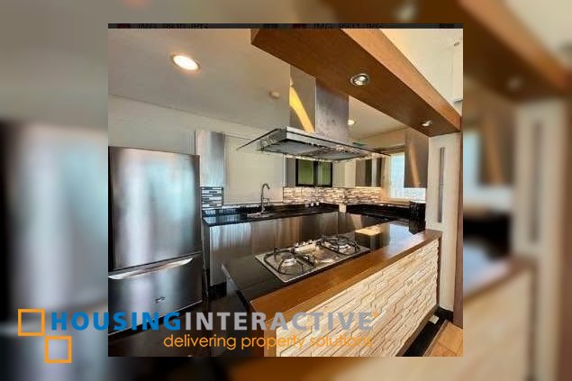fully furnished 2br unit with balcony and parking for lease in the residences at greenbelt
