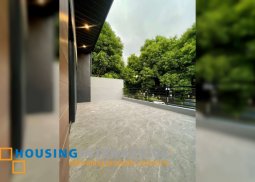 2-storey house for sale in greenwoods executive village