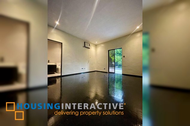 2-storey house for sale in greenwoods executive village
