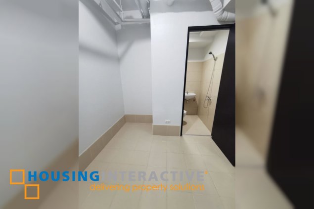 bare 3br unit with balcony for sale in solstice tower 1