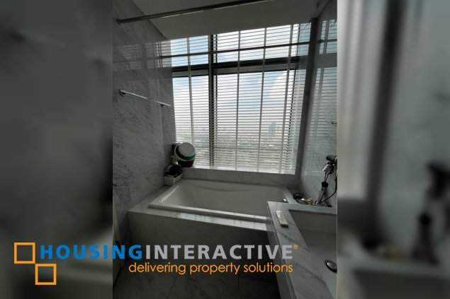 fully furnished 1br unit with parking for rent