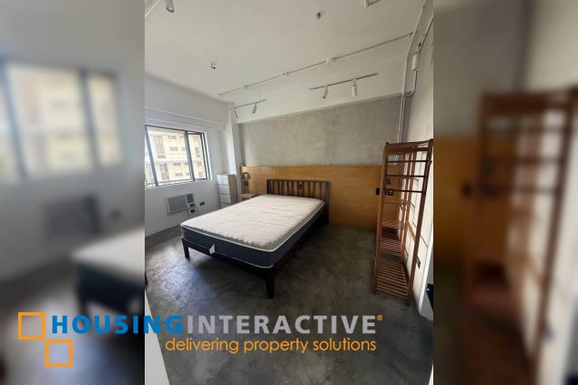 furnished 2br unit with balcony and parking for rent in park terraces
