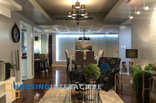 nicely furnished 2br unit with parking for lease in the residences at greenbelt