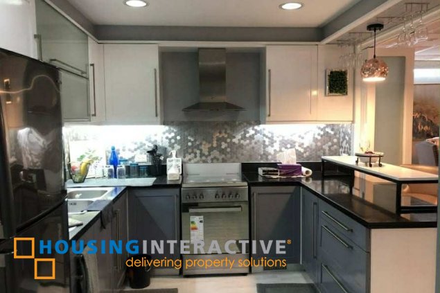 nicely furnished 2br unit with parking for lease in the residences at greenbelt