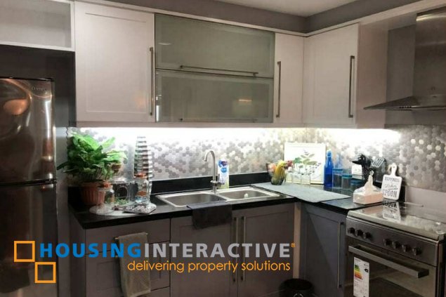 nicely furnished 2br unit with parking for lease in the residences at greenbelt