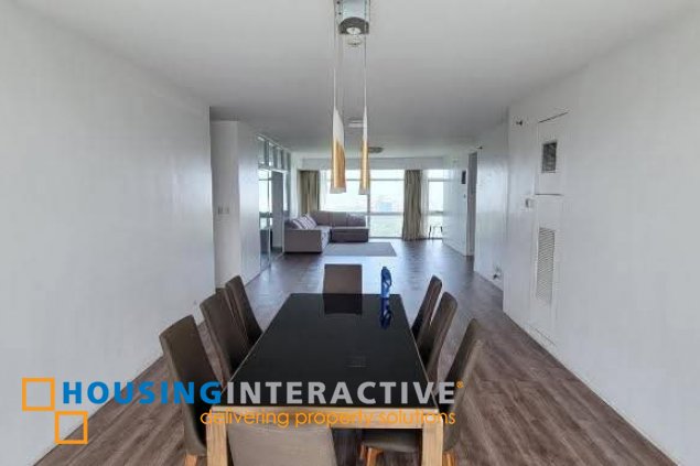semi-furnished 3br unit for lease in pacific plaza towers