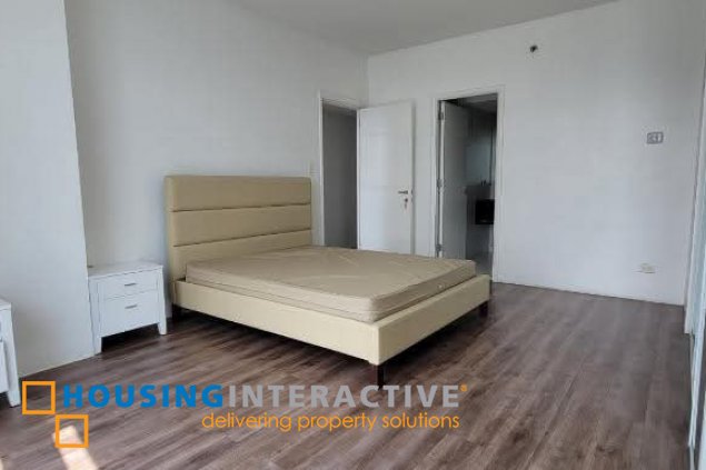 semi-furnished 3br unit for lease in pacific plaza towers