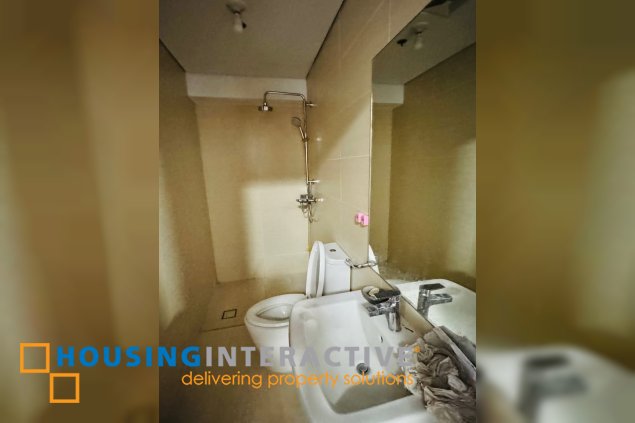 bare 2br unit with parking for rent in verve residences