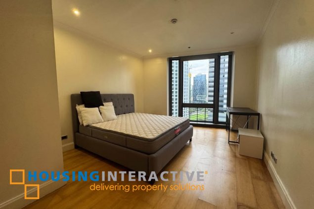 fully furnished 3br unit with parking for rent in essensa east forbes