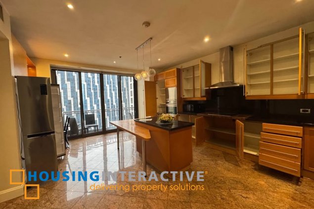 fully furnished 3br unit with parking for rent in essensa east forbes