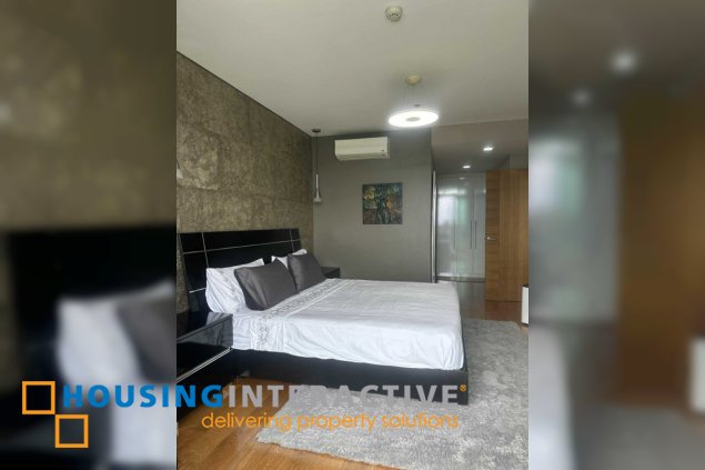 fully furnished 2br unit with balcony and parking for lease in park terraces