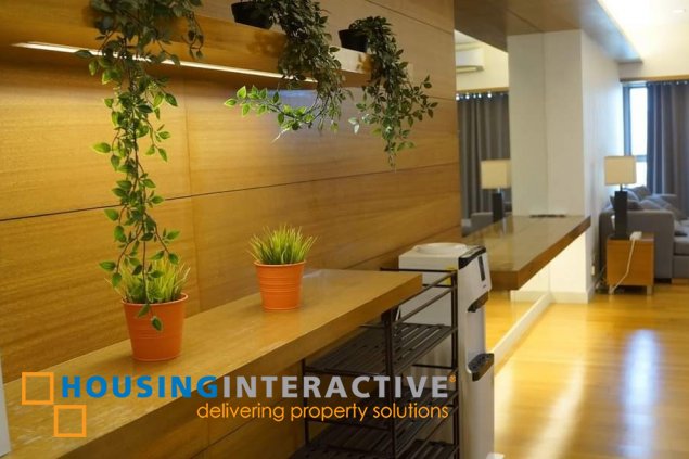 furnished 2br unit with parking for lease in the residences at greenbelt