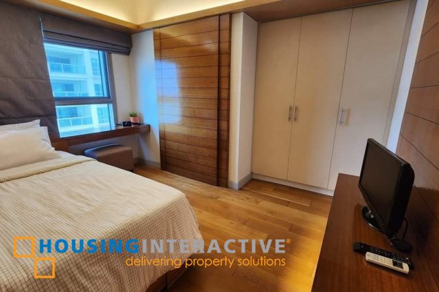 furnished 2br unit with parking for lease in the residences at greenbelt