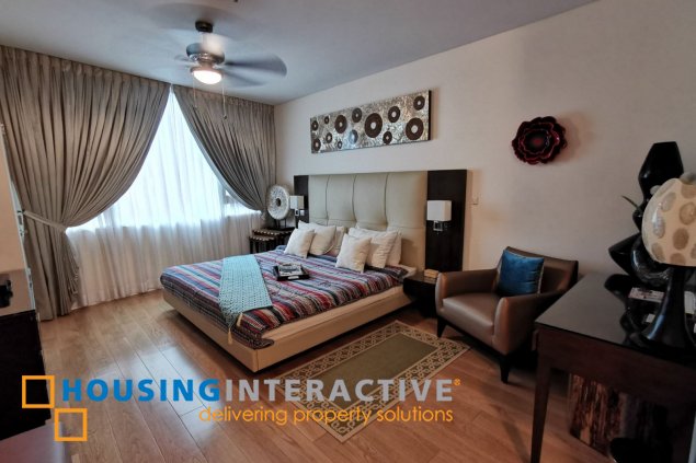 furnished 2br unit with parking for lease in park terraces