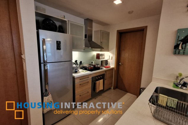 furnished 2br unit with parking for lease in park terraces