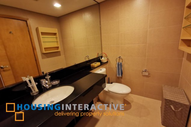 furnished 2br unit with parking for lease in park terraces