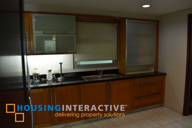 furnished 2br unit with parking for lease in the residences at greenbelt