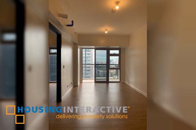 bare 1br unit for sale in park triangle residences