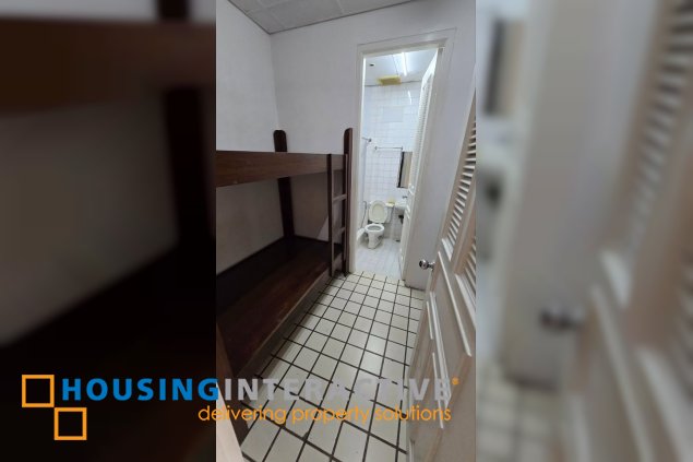 2br condo unit with parking for lease in l'ermitage