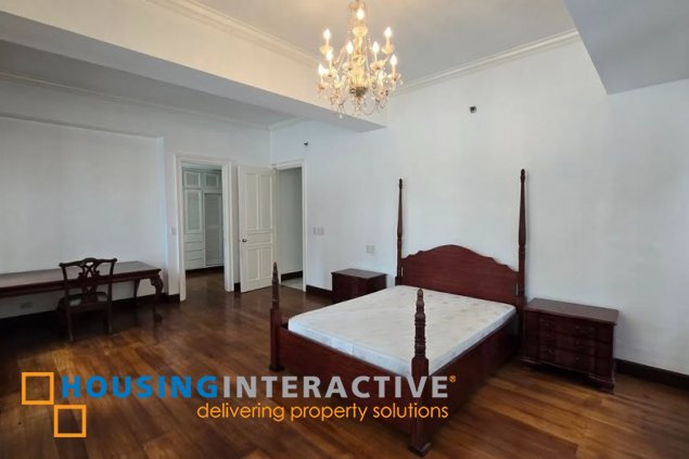 2br condo unit with parking for lease in l'ermitage