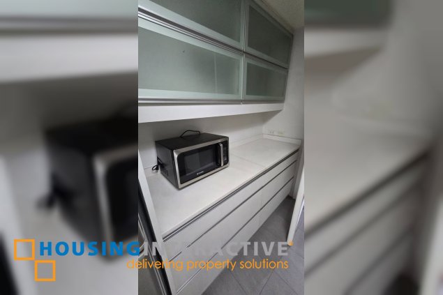 fully furnished 2br unit with parking for rent in one salcedo place