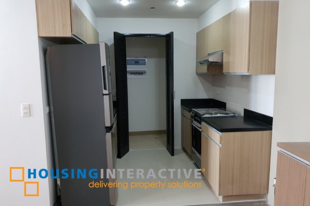 fully furnished 1br unit with balcony and parking for lease in two serendra