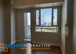 brandnew 2br unit with balcony and parking for sale in the arton by rockwell