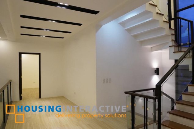 6br brandnew house for sale in greenwoods executive village