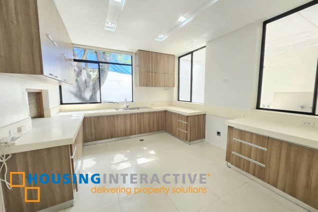 duplex hosue and lot for sale in san lorenzo village