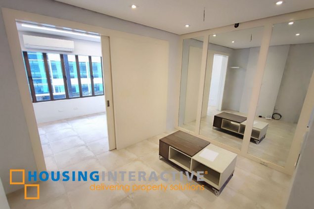 for sale studio in manhattan square