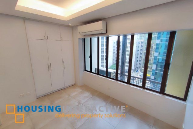 for sale studio in manhattan square