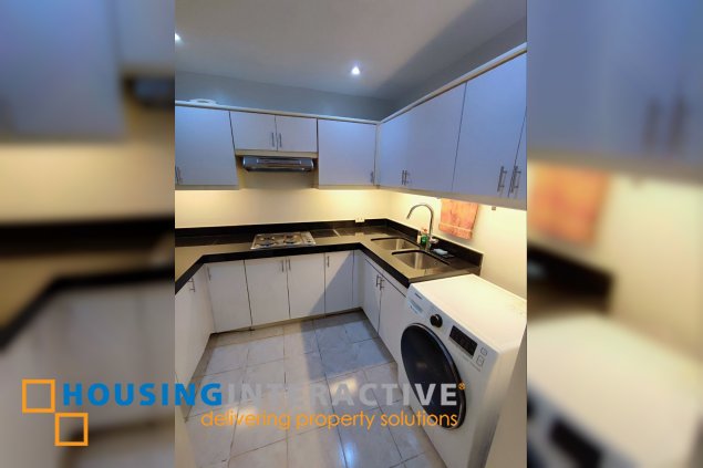 for sale studio in manhattan square