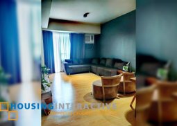 furnished 1br unit with parking for lease in the grove by rockwell