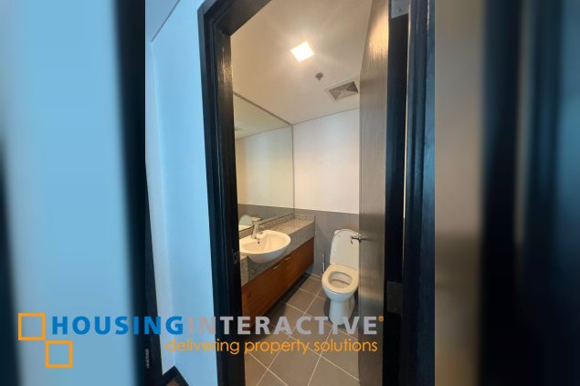 fully furnished 1br unit with balcony and parking for rent in one serendra