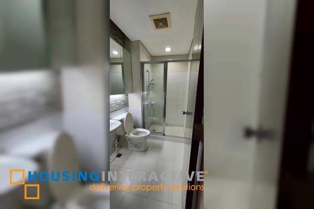 furnished 2br unit with parking for lease in the residences at greenbelt