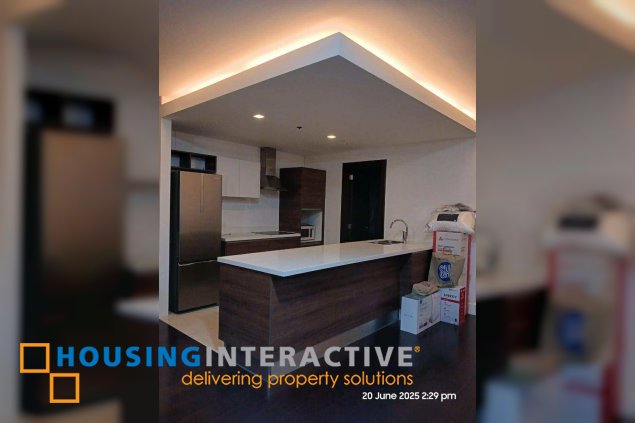 fully furnished 2br unit with parking for lease in garden towers