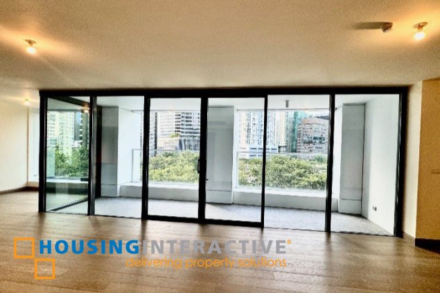 deluxe condo unit with parking for sale in aurelia residences