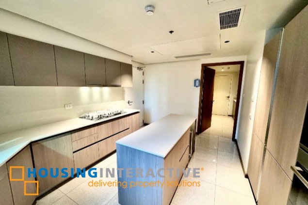 deluxe condo unit with parking for sale in aurelia residences