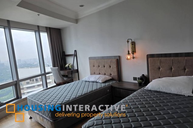 for sale: 2br unit with balcony and parking in one mckinley place